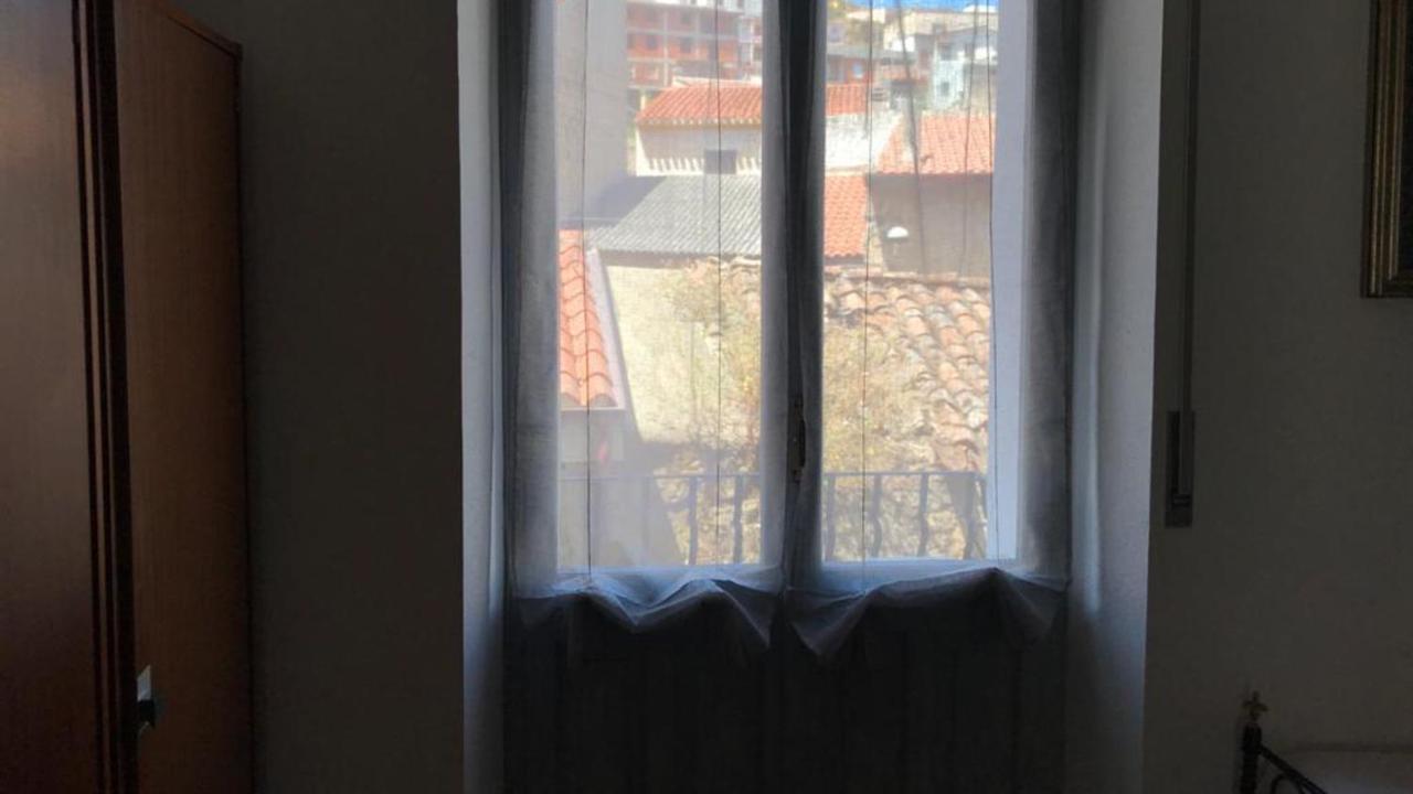 Casa Vacanze Zarinu Orgosolo Extérieur photo