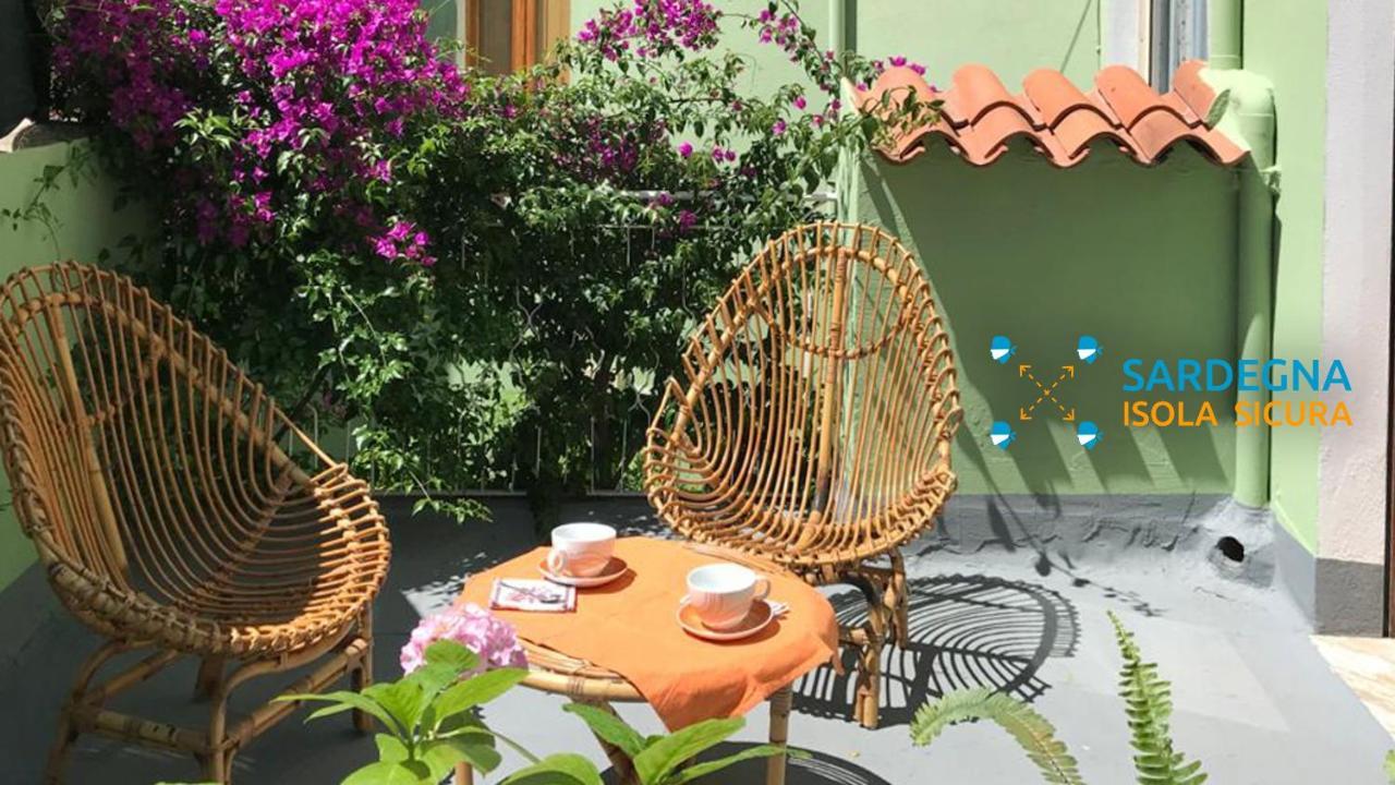 Casa Vacanze Zarinu Orgosolo Extérieur photo