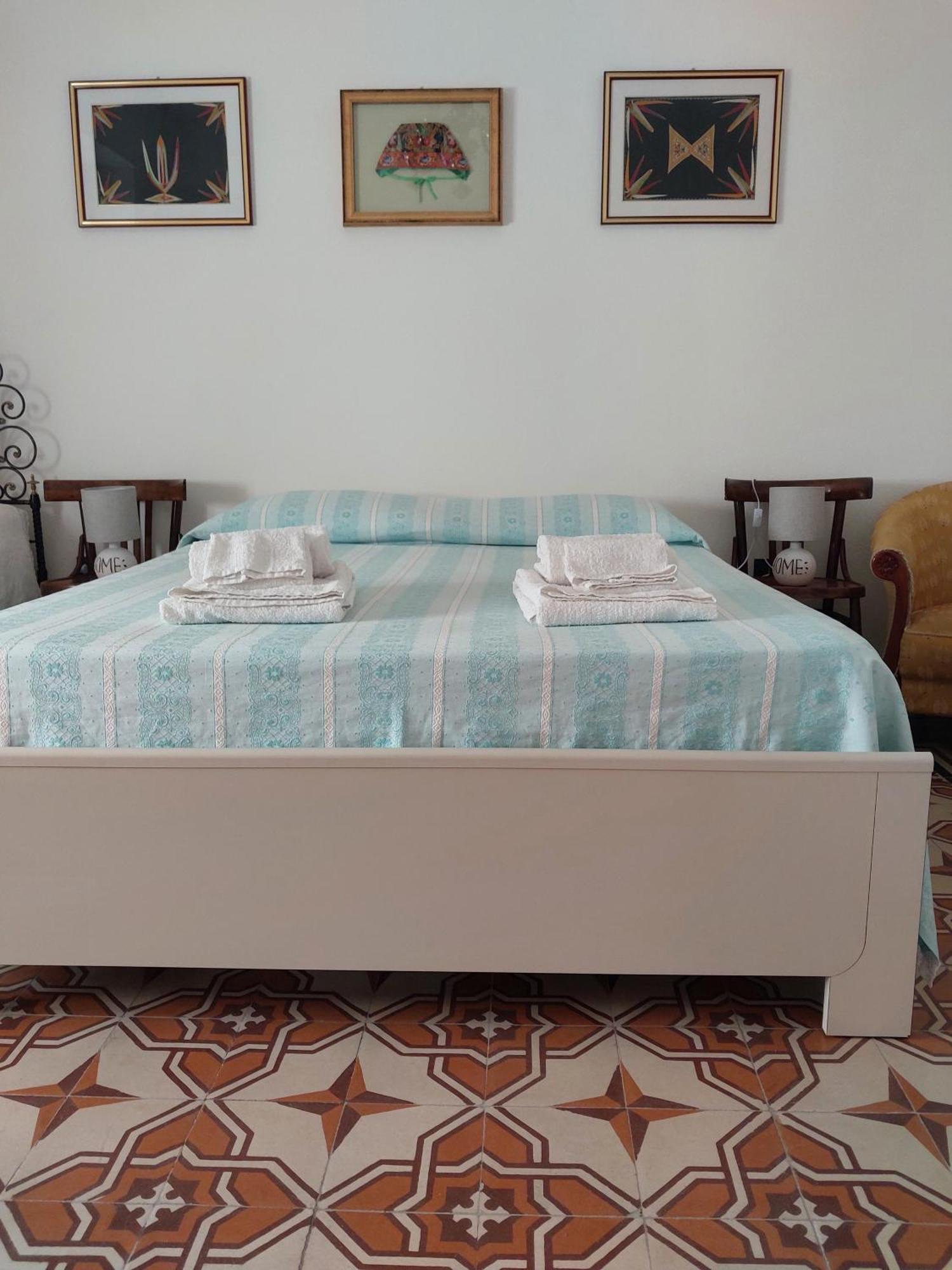 Casa Vacanze Zarinu Orgosolo Extérieur photo