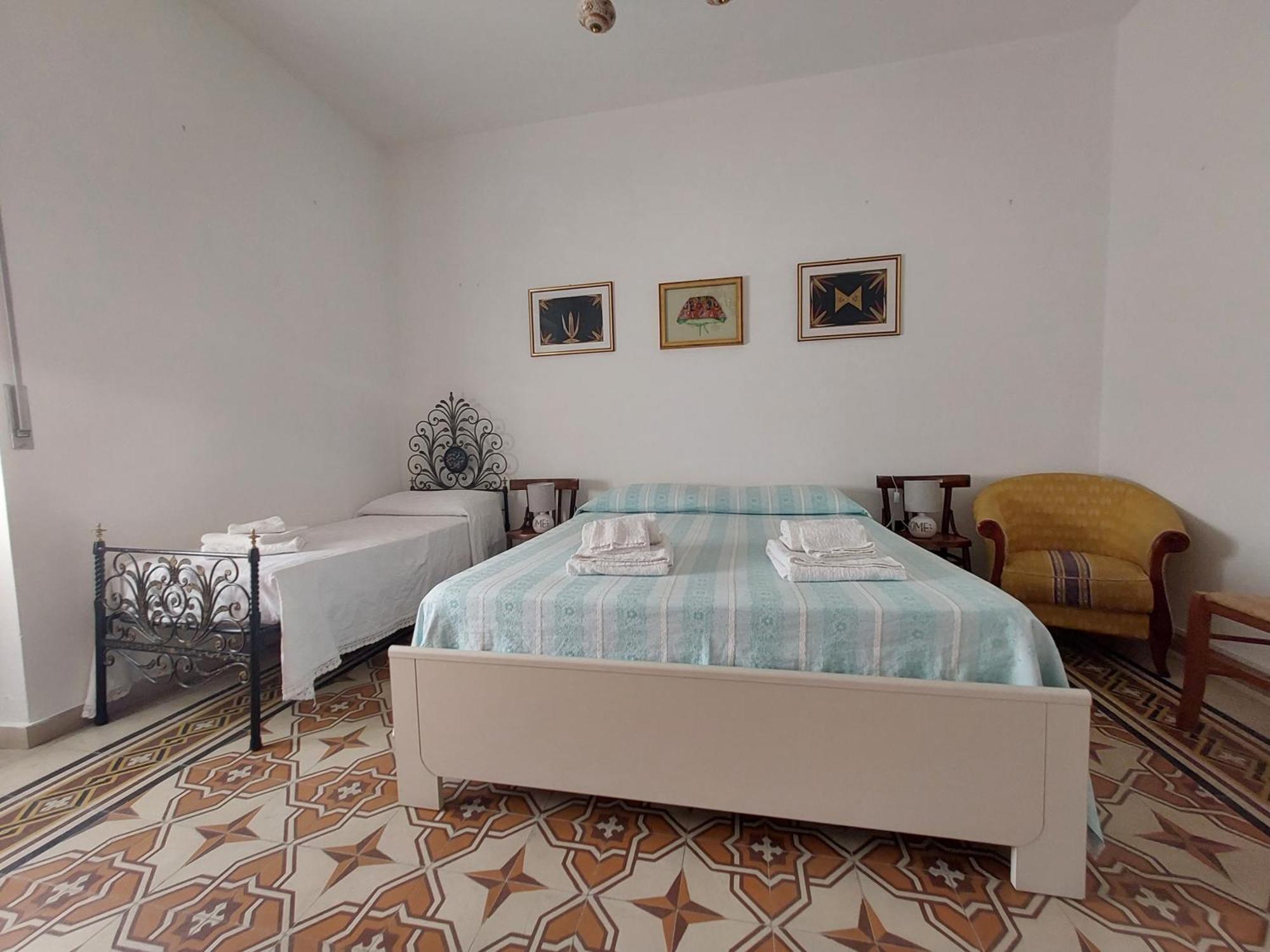 Casa Vacanze Zarinu Orgosolo Extérieur photo