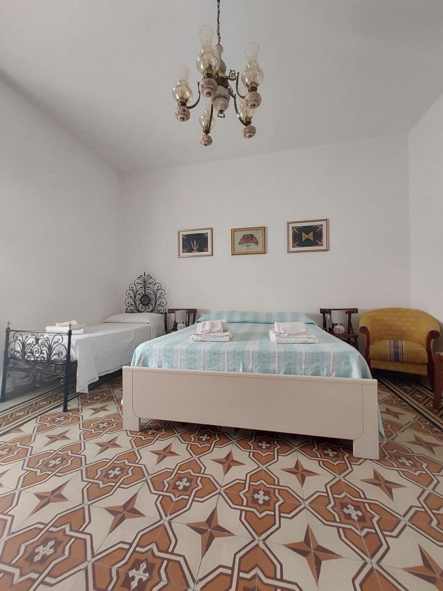 Casa Vacanze Zarinu Orgosolo Extérieur photo